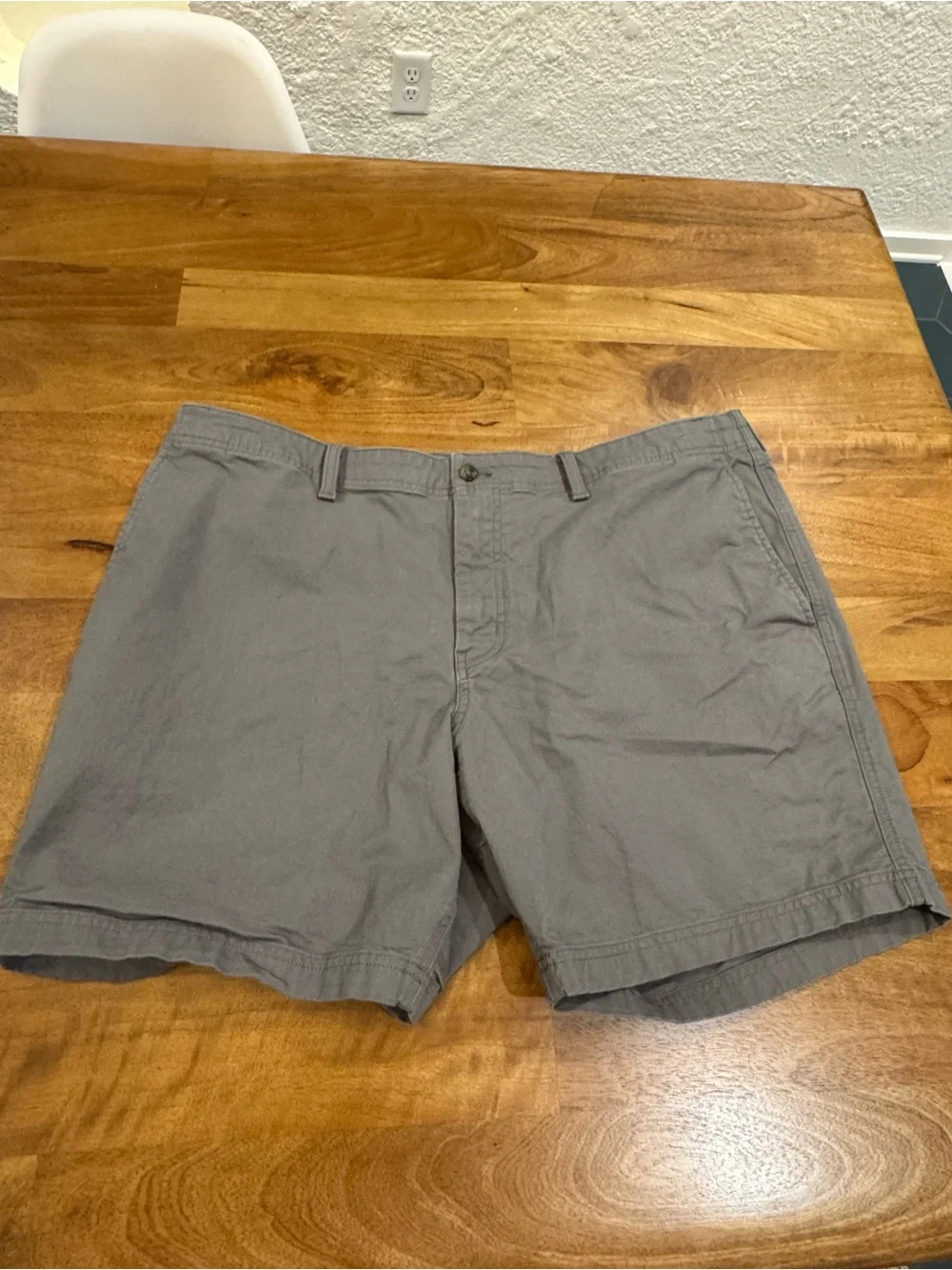 Duck Head 1865 Men's Gray Flat-Front Shorts